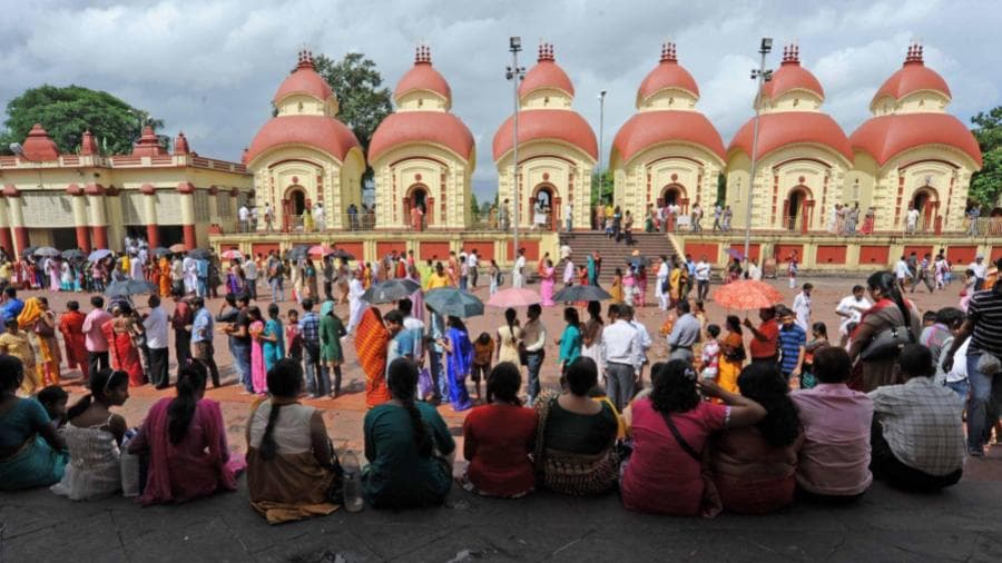 <p>The construction of Dakshineswar Temple began in 1847 and carried on for eight years.&nbsp;</p>
