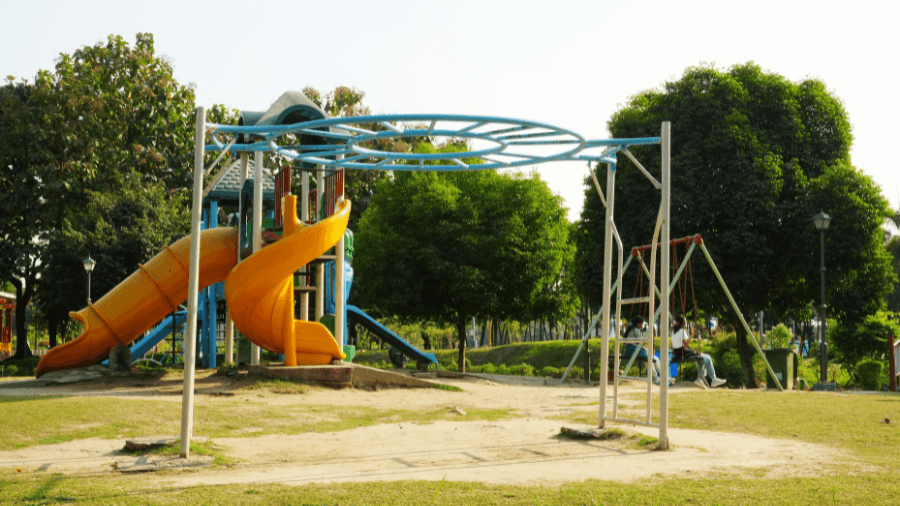 <p>Children get to let loose and enjoy themselves in the many play zones at their disposal.&nbsp;</p>