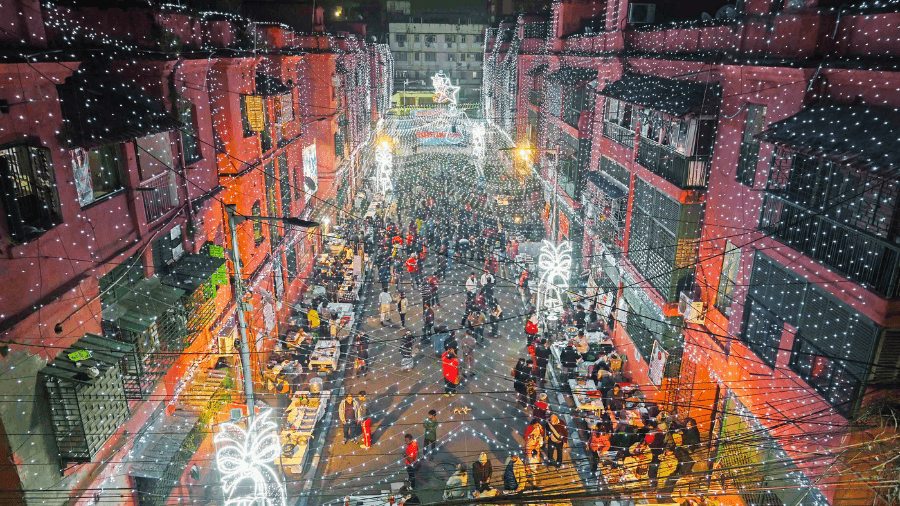 <p>Under a canopy of twinkling lights, Bow Barracks comes alive at Christmas.</p>