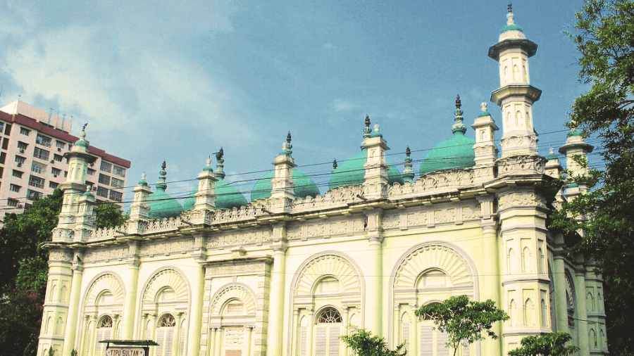 <p>The mosque at Dharamtala was built in 1842.</p>
