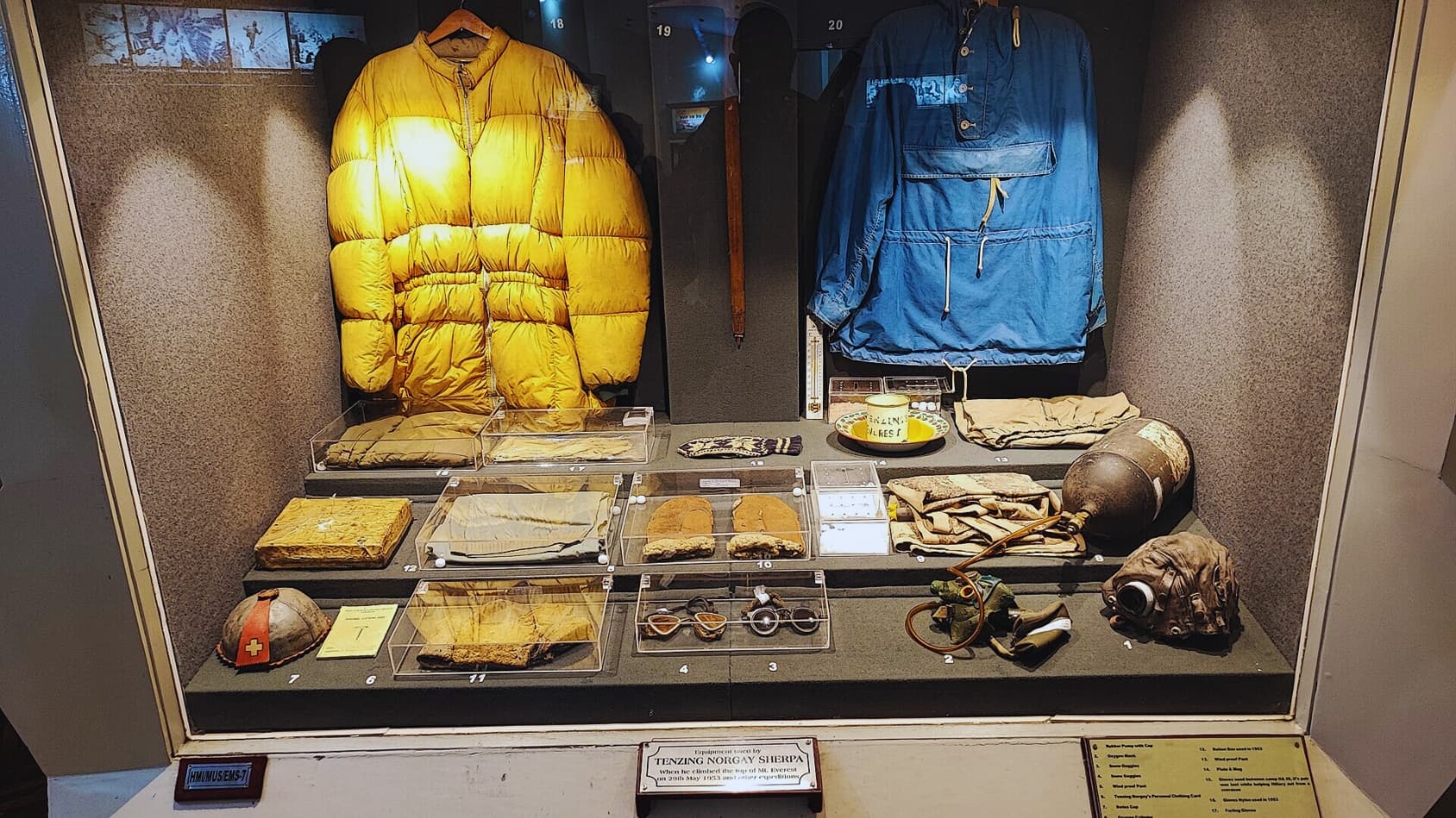 <p>The Himalayan Mountaineering Institute displays the historic climbing gear used by Tenzing Norgay during his legendary ascent of Everest. (Picture by Sumitsurai, Wikimedia Commons)</p>