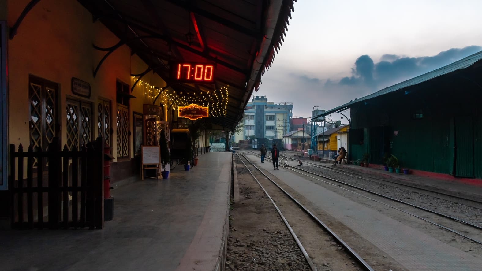 <p>The Kurseong Station stands 4,864 feet above sea level. (Shutterstock)</p>
