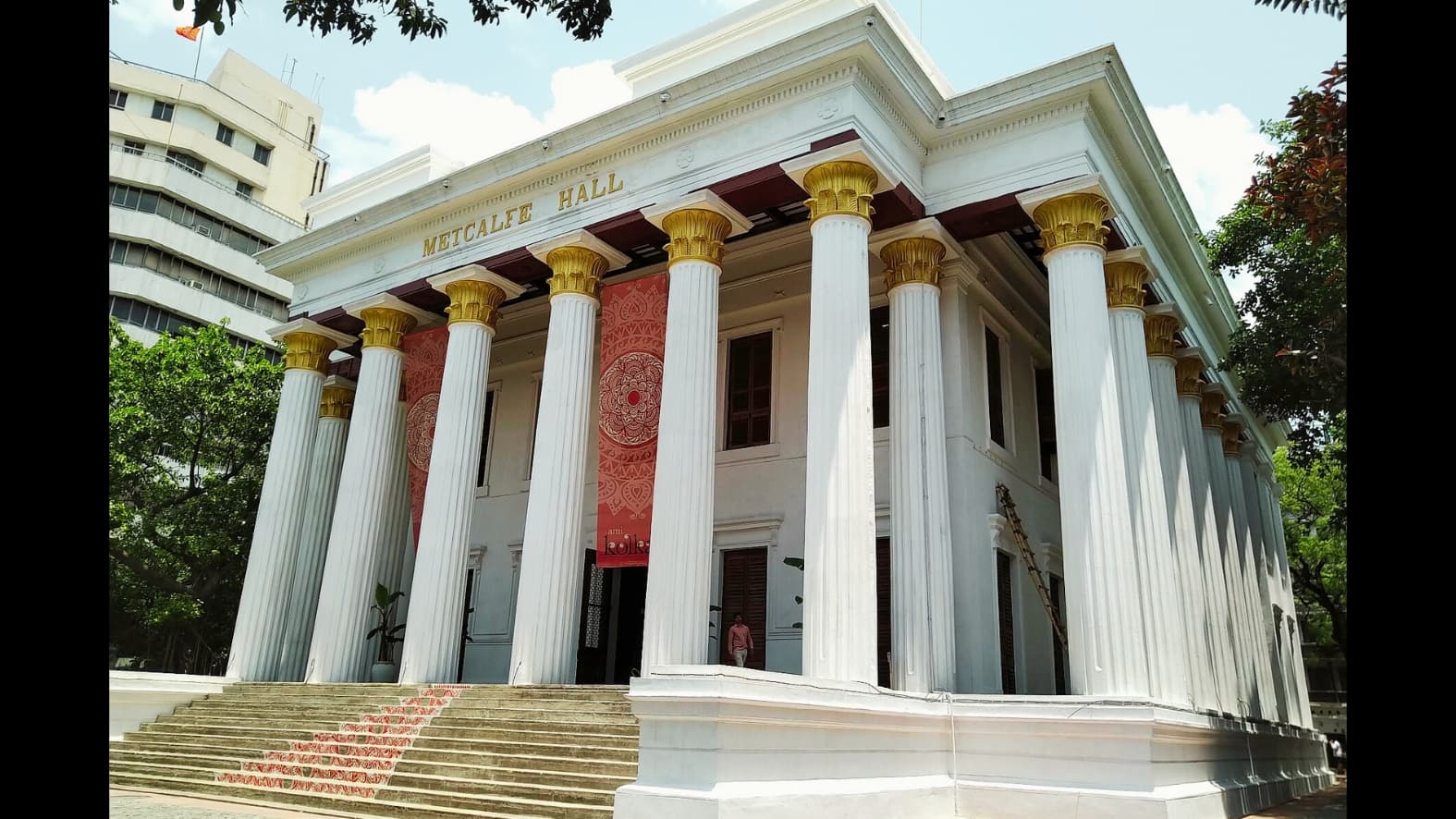 <p>Metcalfe Hall&nbsp;<br>&nbsp;</p>