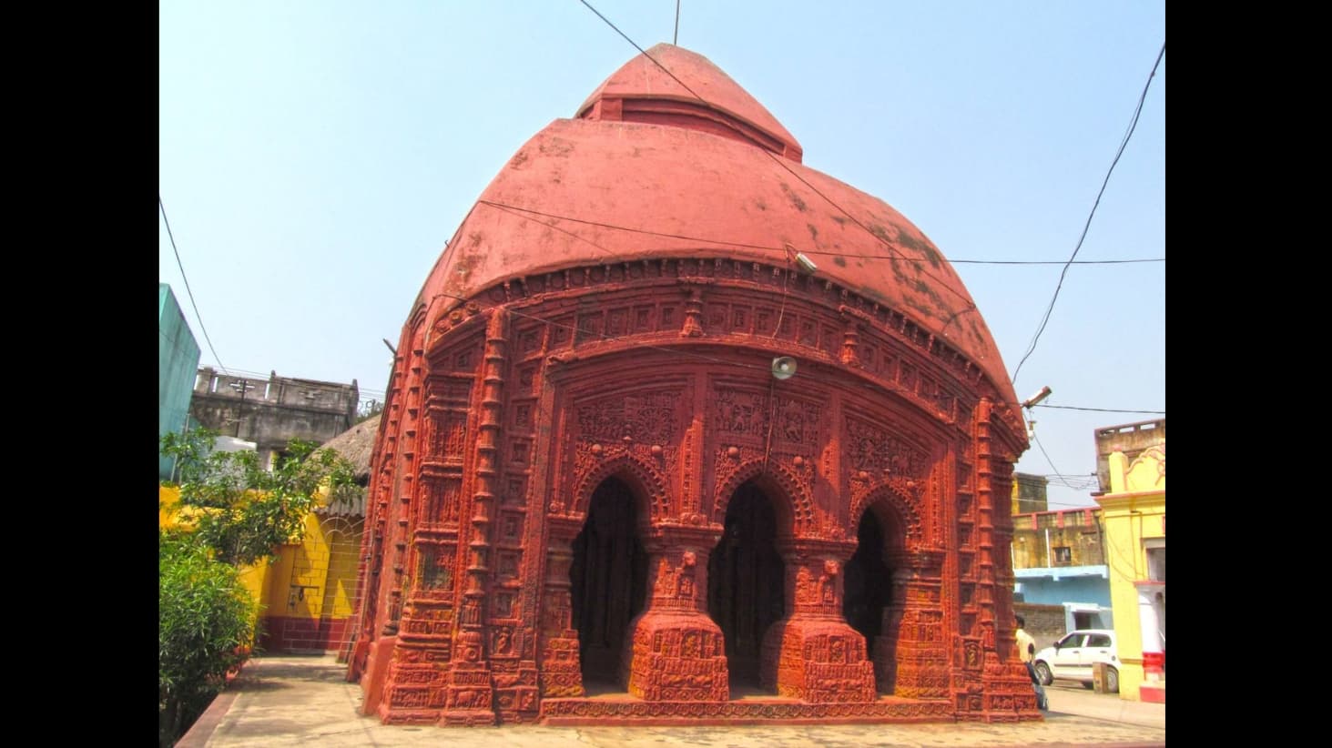 <p>The Radha Binod terracotta temple&nbsp;</p>