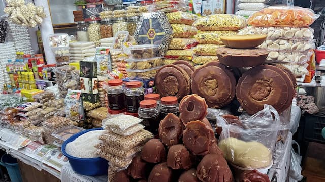 The hidden world inside Gariahat Market Complex 