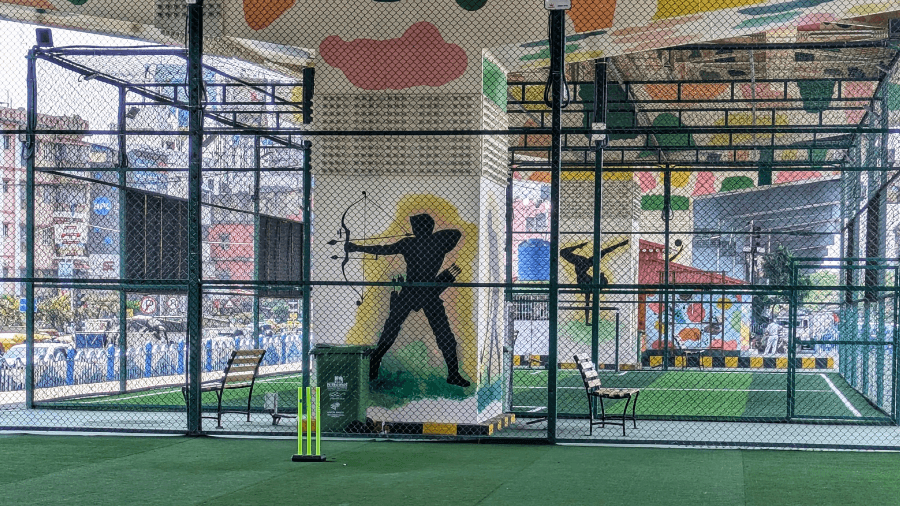 <p>The artificial turf is well laid with painted markings ready to be used all-year-round.</p>