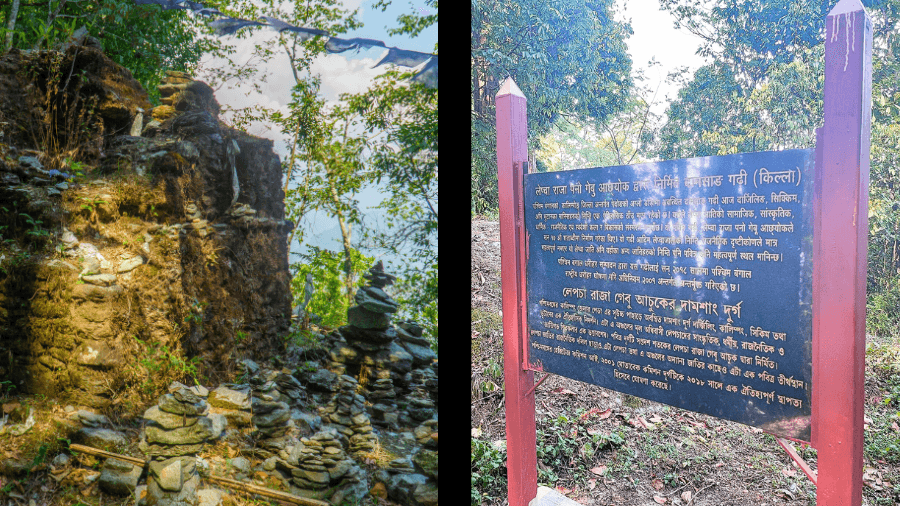 <p>Ruins of Damsang Fort (left); a plaque describing the site's historic significance (right). (Pictures by Sumit Surai, Wikimedia Commons)&nbsp;</p>