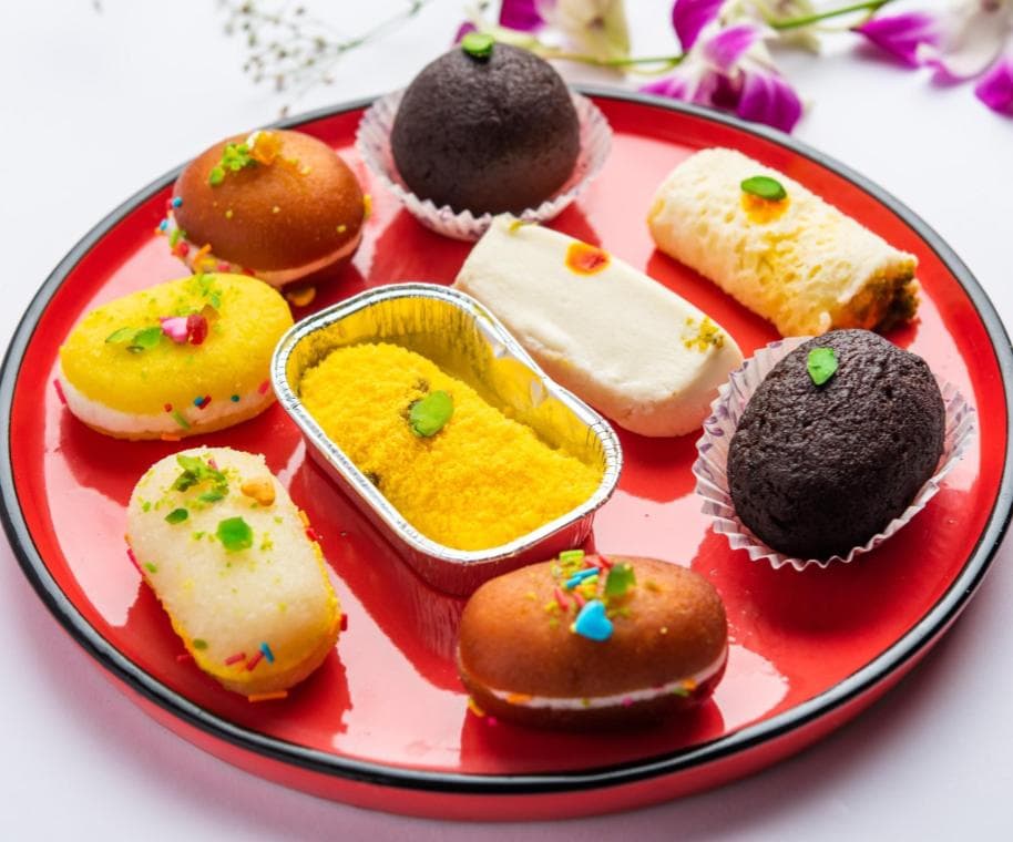 Bengalis love their sweets — come, get a taste of sweet Bengal. (Shutterstock)